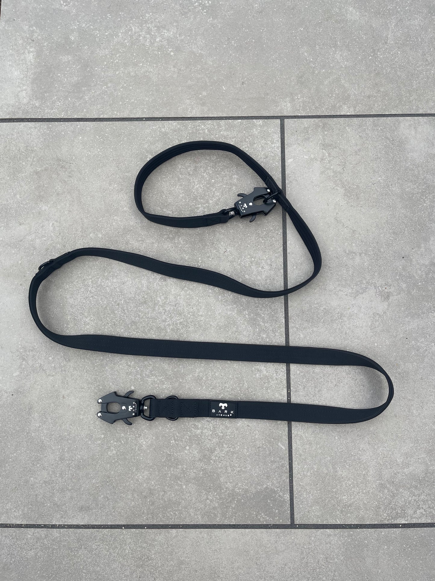 BARK AVENUE Heavy Duty 2.5m Black Anti-Tangle Double Frog Clip Lead